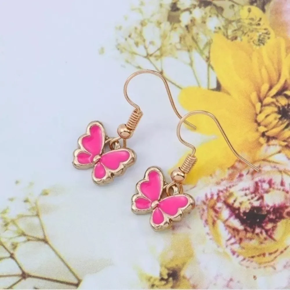 3/$30 💛 Butterfly Earrings